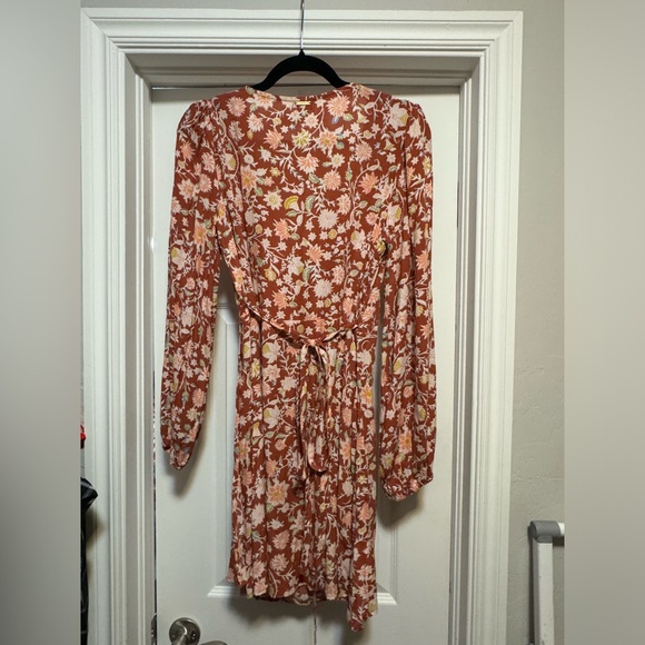 Billabong floral mini wrap dress size Large - Picture 4 of 5
